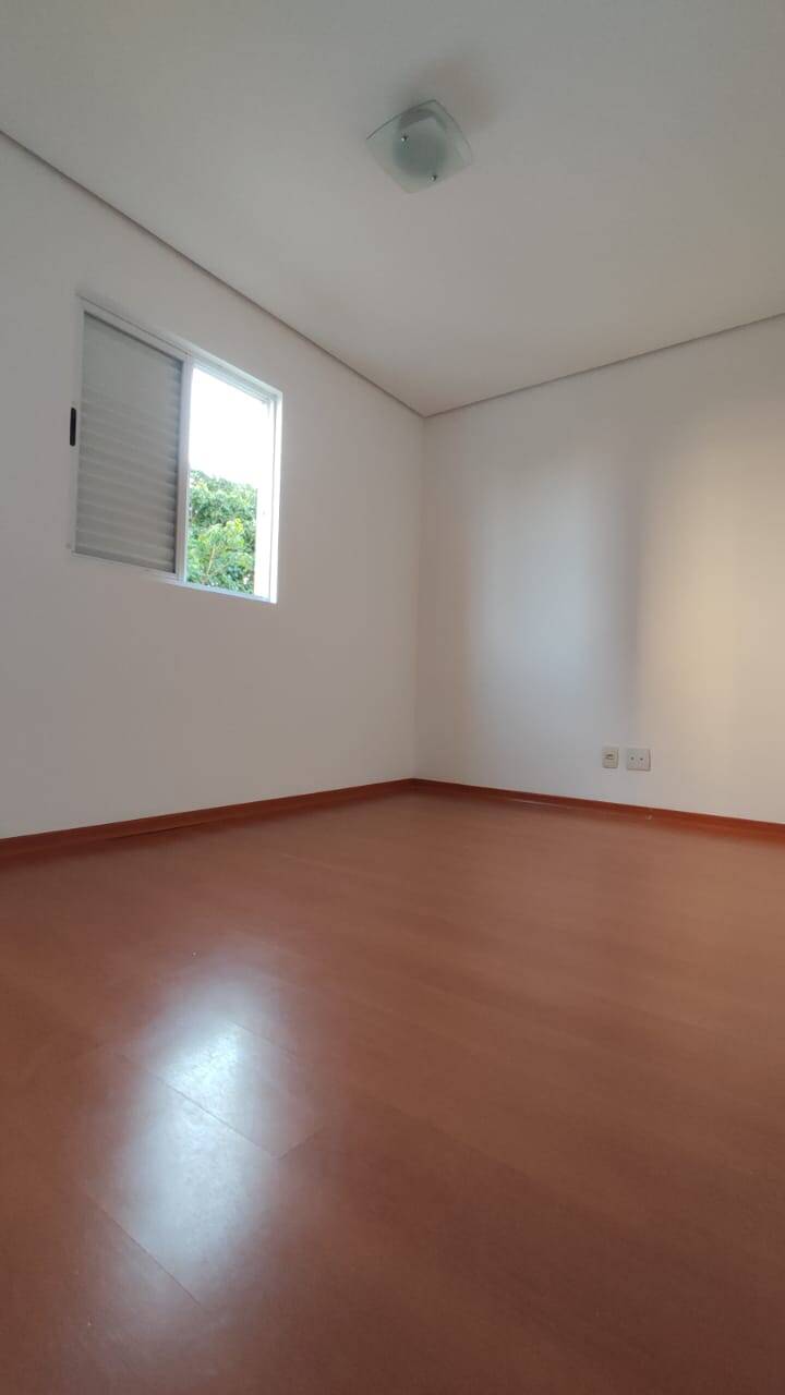 Apartamento à venda com 3 quartos, 103m² - Foto 11