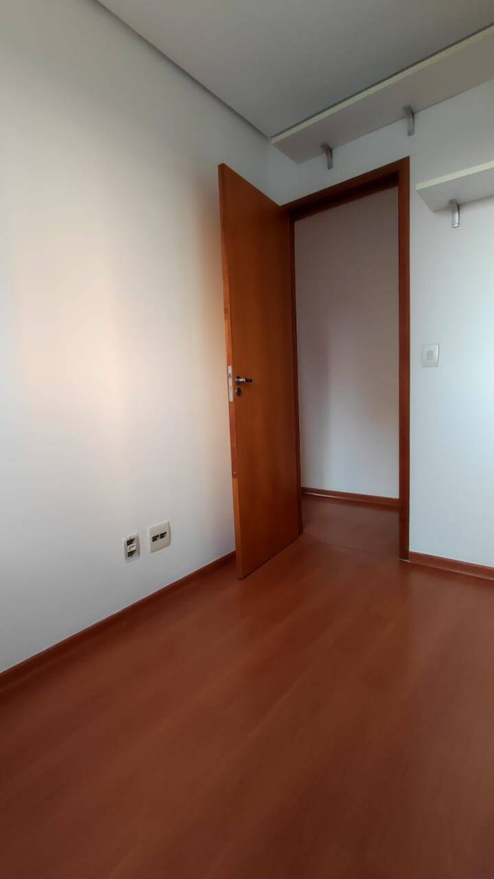 Apartamento à venda com 3 quartos, 103m² - Foto 13