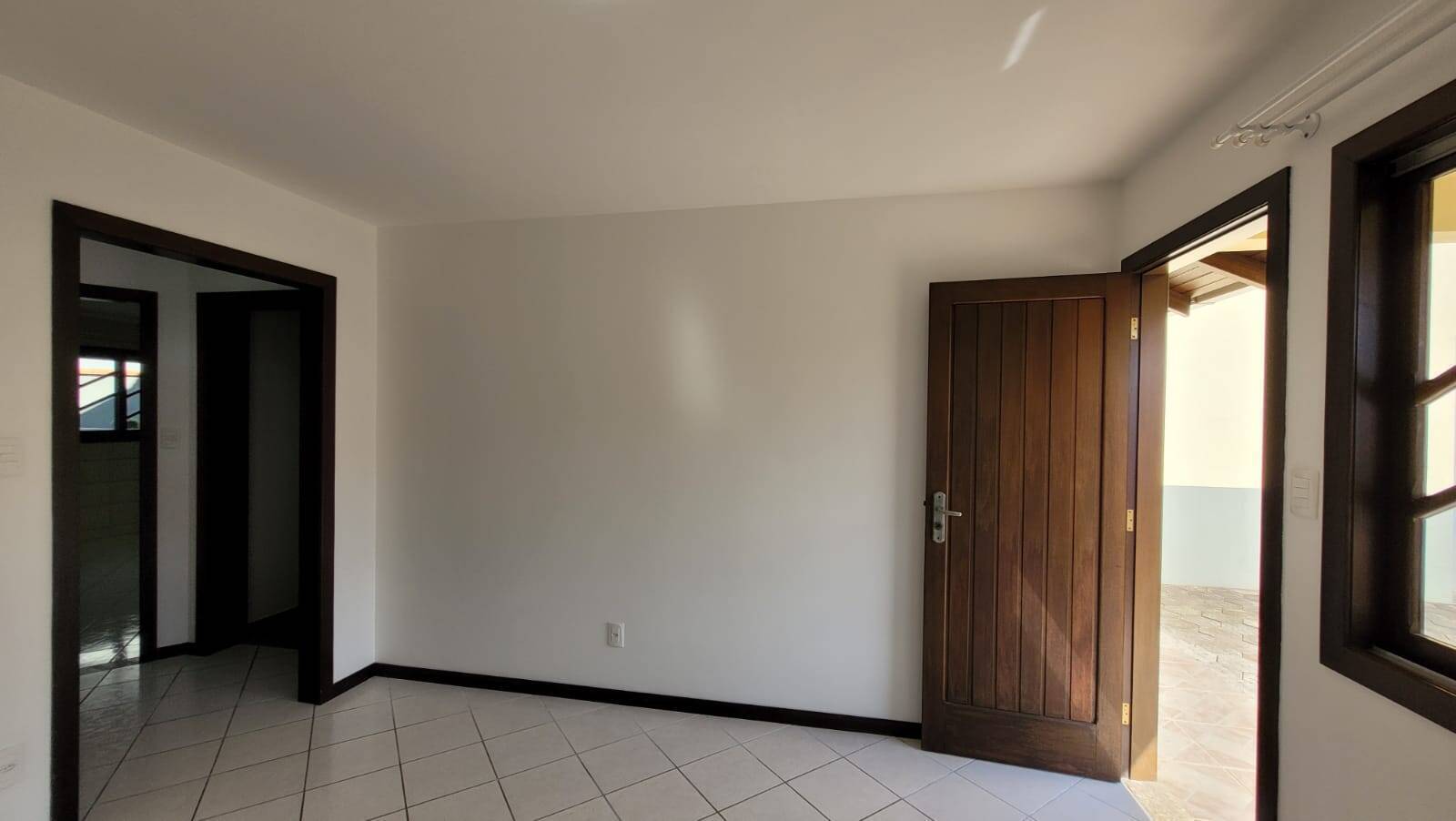 Casa à venda com 3 quartos, 140m² - Foto 8