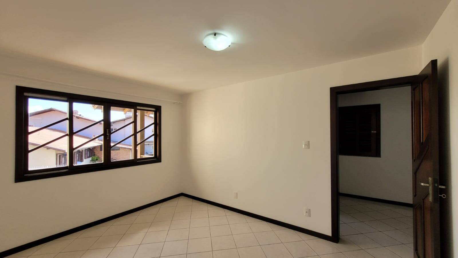 Casa à venda com 3 quartos, 140m² - Foto 31